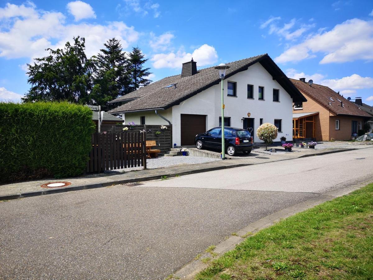 Ferienwohnung "In De Uehl" Hürtgenwald Eksteriør billede